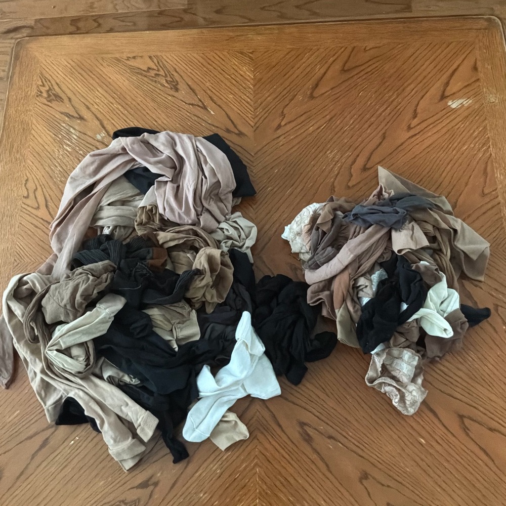 Hanes Women’s Mixed Nude & Black Sheer Hosiery pantyhose and stockings Lot